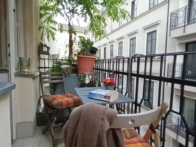 Eladó lakás Budapest VI. kerület 83 nm