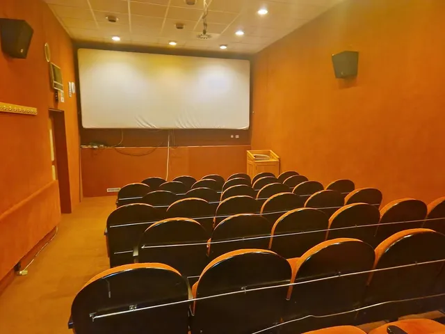 Kiadó kereskedelmi és ipari ingatlan Budapest VII. kerület 351 nm