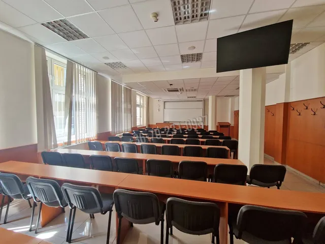 Eladó kereskedelmi és ipari ingatlan Budapest VII. kerület 2201 nm