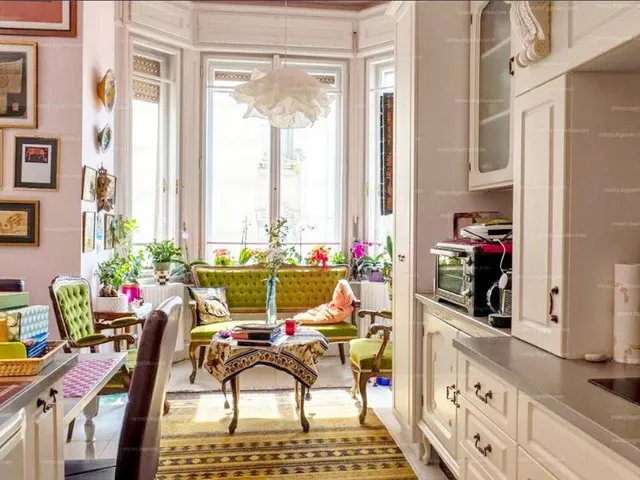 Eladó lakás Budapest II. kerület, Országút, Szilágyi Erzsébet fasor 160 nm