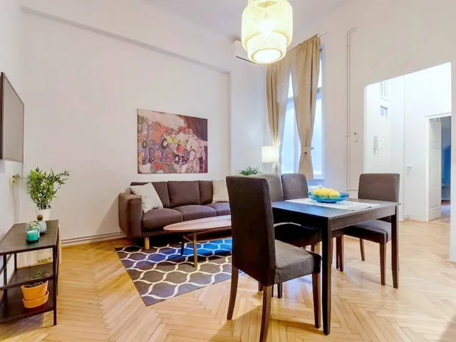 Eladó lakás Budapest VI. kerület 64 nm