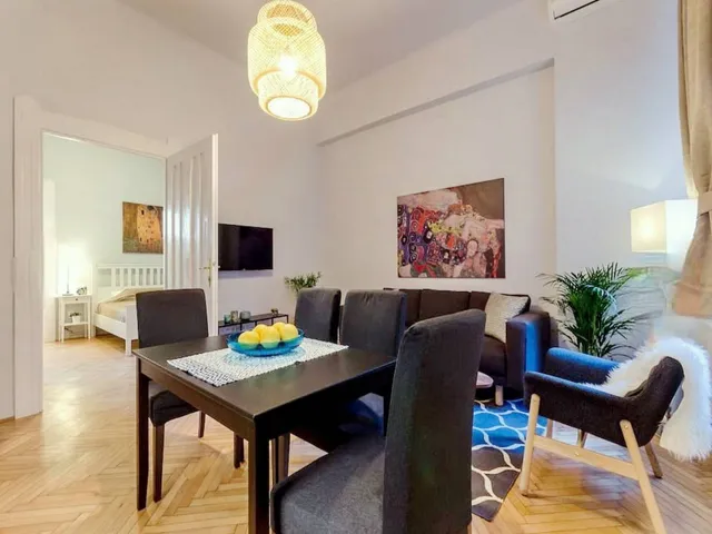 Eladó lakás Budapest VI. kerület, Vasvári Pál utca 64 nm