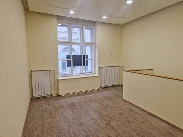 Eladó kereskedelmi és ipari ingatlan Budapest VI. kerület, Nagykörúton belüli terület 124 nm