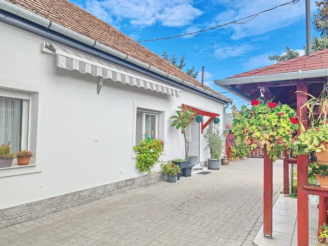 Eladó ház Tököl 170 nm