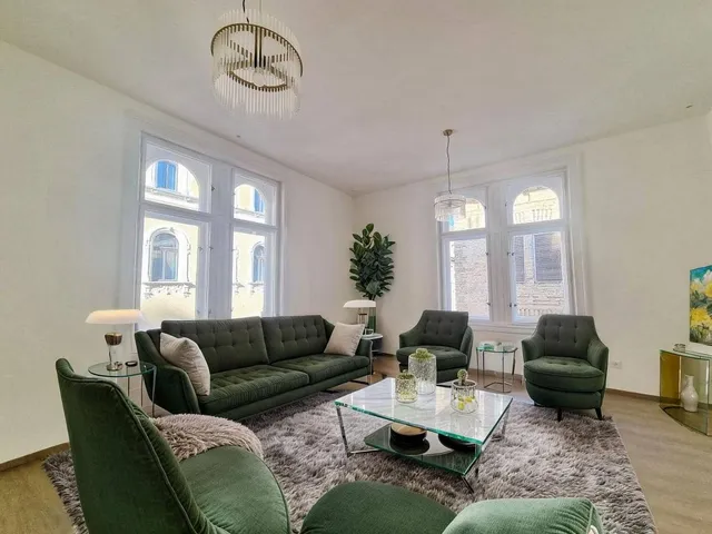 Eladó lakás Budapest VI. kerület, Paulay Ede utca 73 nm