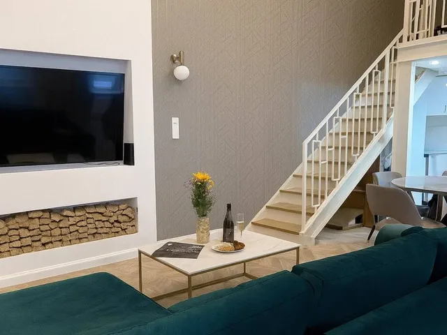 Eladó lakás Budapest VI. kerület, Nagykörúton belüli terület 89 nm