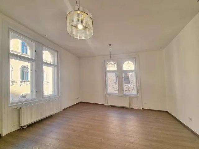 Kiadó lakás Budapest VI. kerület, Nagykörúton belüli terület, Paulay utca 73 nm