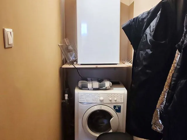 Eladó kereskedelmi és ipari ingatlan Budapest XXI. kerület 55 nm