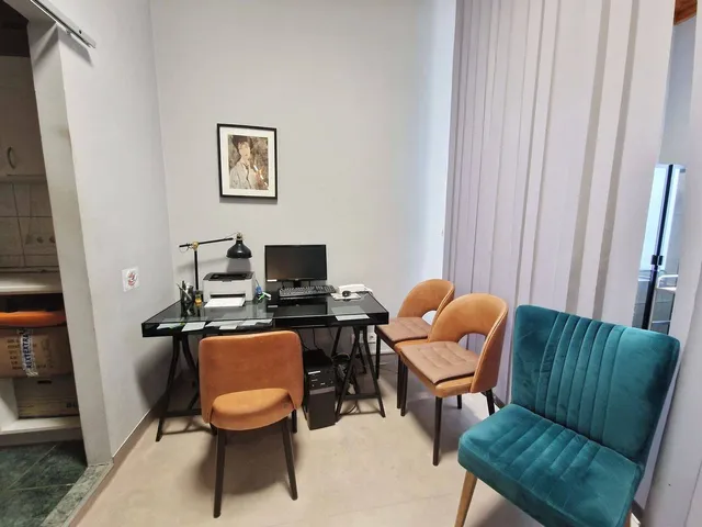 Kiadó kereskedelmi és ipari ingatlan Budapest V. kerület, Lipótváros 129 nm