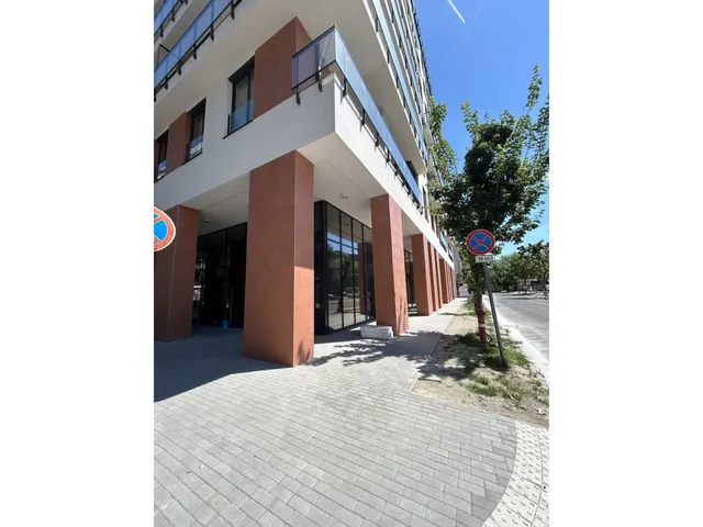 Kiadó kereskedelmi és ipari ingatlan Budapest XIII. kerület, Angyalföld 80 nm