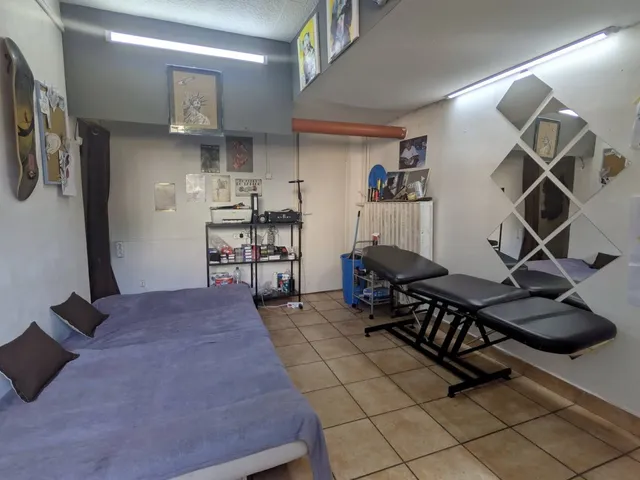 Eladó kereskedelmi és ipari ingatlan Budapest X. kerület, Ligettelek, Állomás utca 19 nm