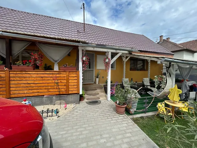 Eladó ház Szigetszentmiklós, Fövény utca 57 nm