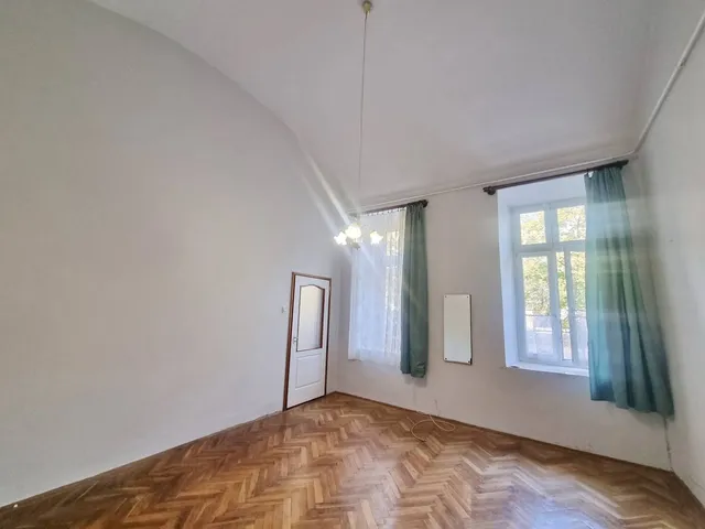 Eladó lakás Budapest IX. kerület, Soroksári út 32 nm