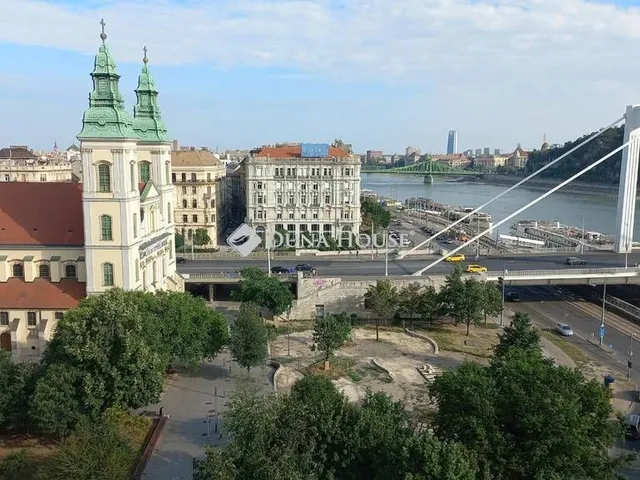 Kiadó kereskedelmi és ipari ingatlan Budapest V. kerület 73 nm