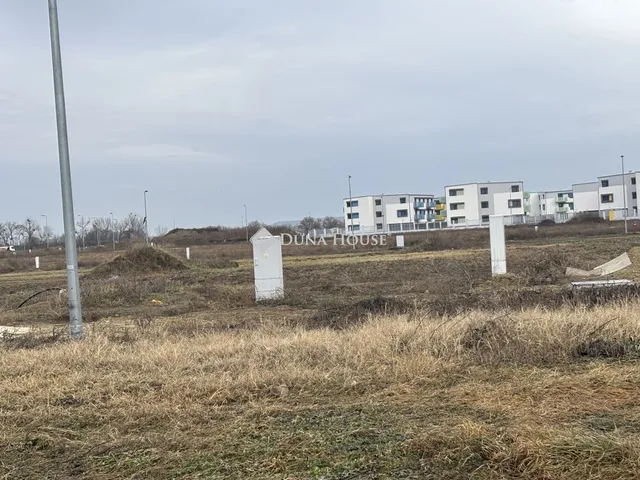 Eladó kereskedelmi és ipari ingatlan Budapest XV. kerület 3291 nm