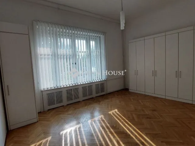 Kiadó kereskedelmi és ipari ingatlan Budapest V. kerület 90 nm