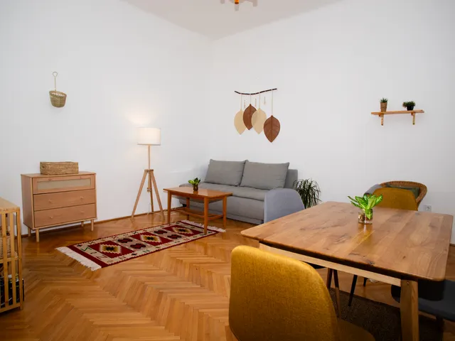 Eladó lakás Budapest VI. kerület 42 nm