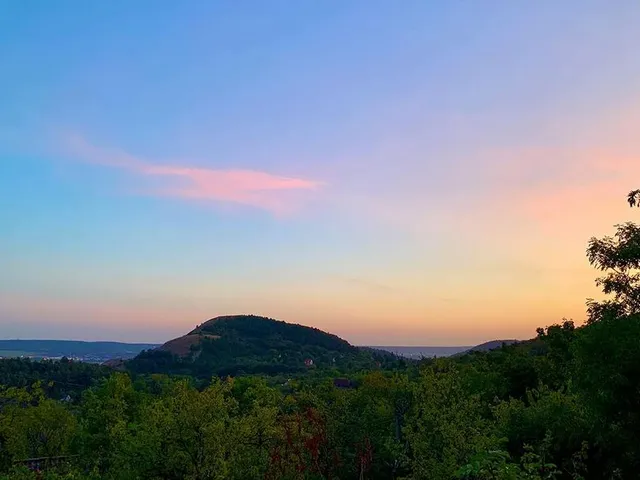 Eladó telek Budaörs 705 nm