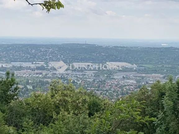 Eladó telek Budaörs 705 nm
