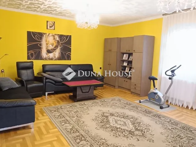 Eladó ház Budaörs 457 nm