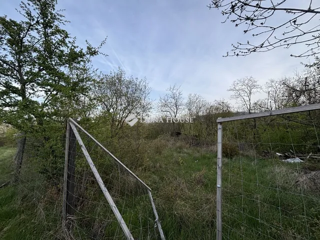 Eladó telek Dunabogdány 2054 nm