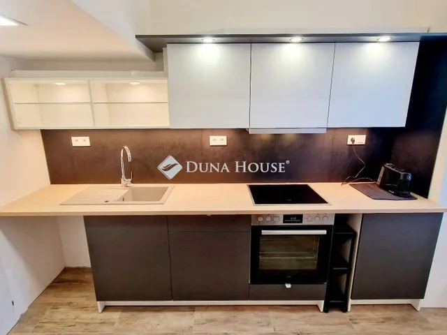 Eladó lakás Budapest X. kerület, Mádi utca 27 nm