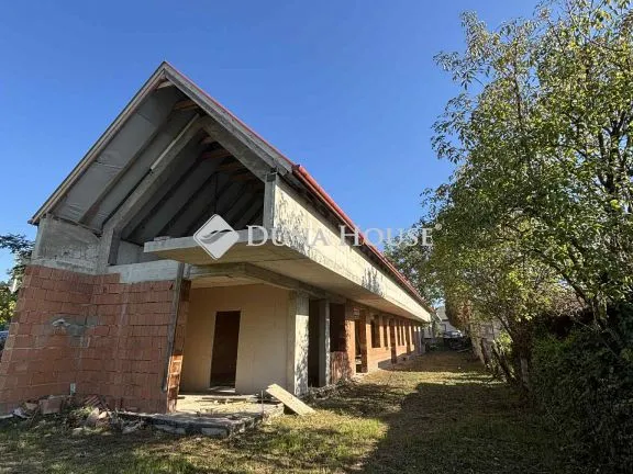 Eladó kereskedelmi és ipari ingatlan Biatorbágy, Nagy utca 301 nm