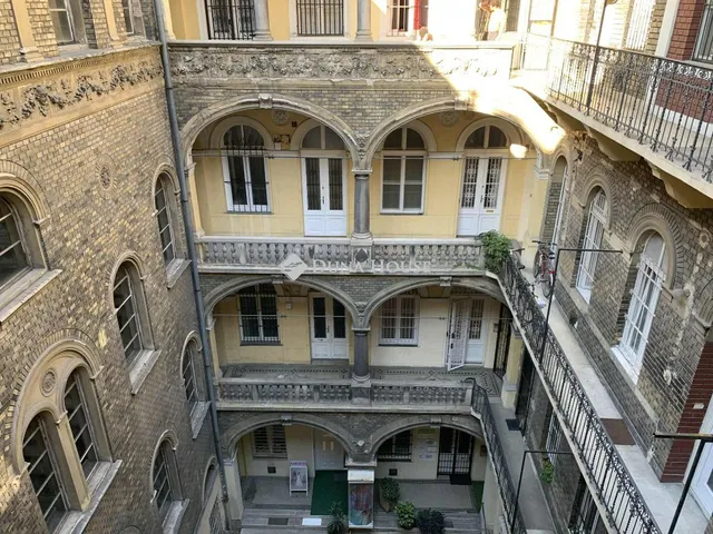 Eladó lakás Budapest VI. kerület 76 nm