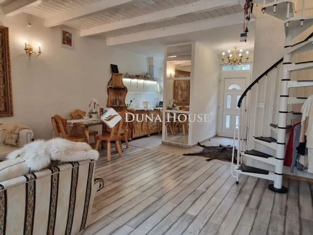 Eladó ház Budapest XXII. kerület, Dunapart utca 68 nm