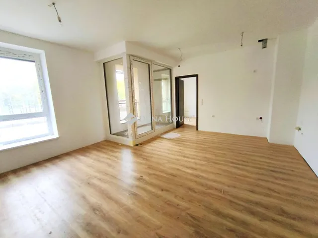 Eladó lakás Budapest IV. kerület, Ezred utca 42 nm