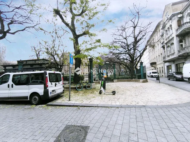 Eladó lakás Budapest V. kerület, Henszlmann Imre utca 27 nm