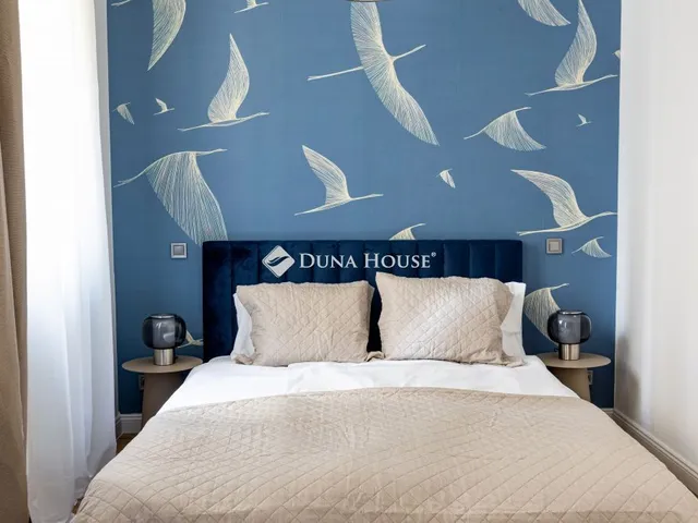 Eladó lakás Budapest VI. kerület, Paulay Ede utca 74 nm