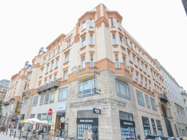 Eladó lakás Budapest V. kerület 61 nm