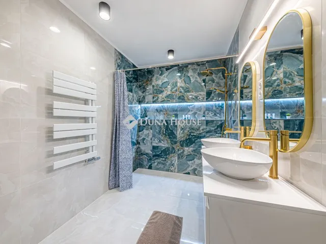 Eladó lakás Budapest VI. kerület, Paulay Ede utca 133 nm