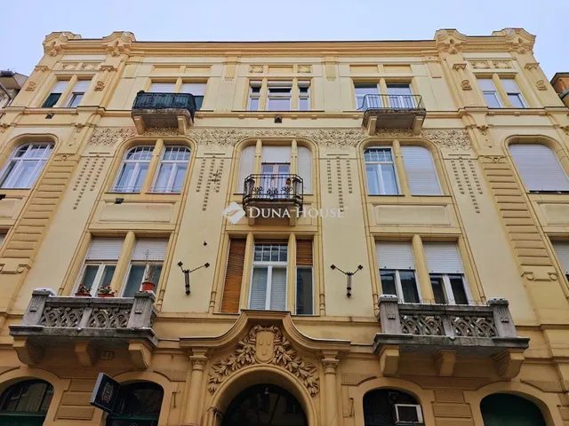 Eladó lakás Budapest VIII. kerület, Somogyi Béla utca 42 nm