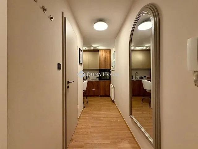 Eladó lakás Budapest VIII. kerület, Víg utca 33 nm