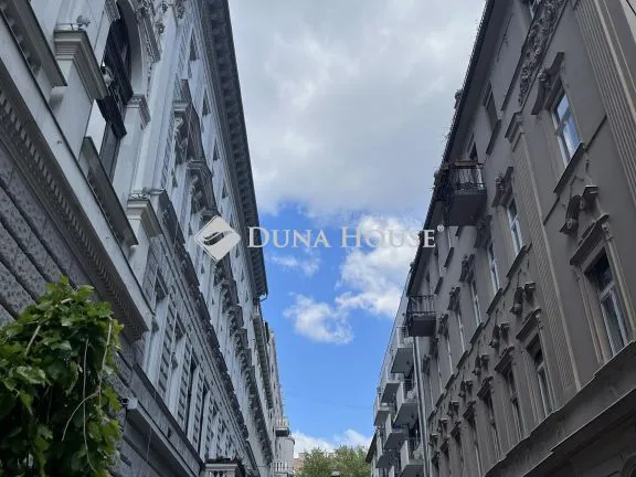Eladó lakás Budapest VI. kerület, Paulay Ede utca 51 nm