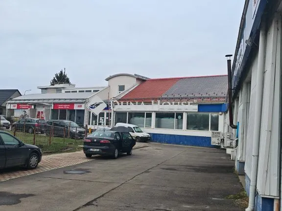 Eladó kereskedelmi és ipari ingatlan Kaposvár, Toponári út 8300 nm