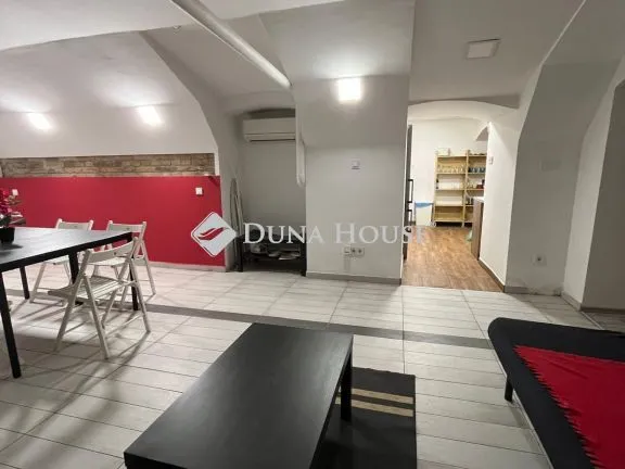 Kiadó lakás Budapest VI. kerület 154 nm