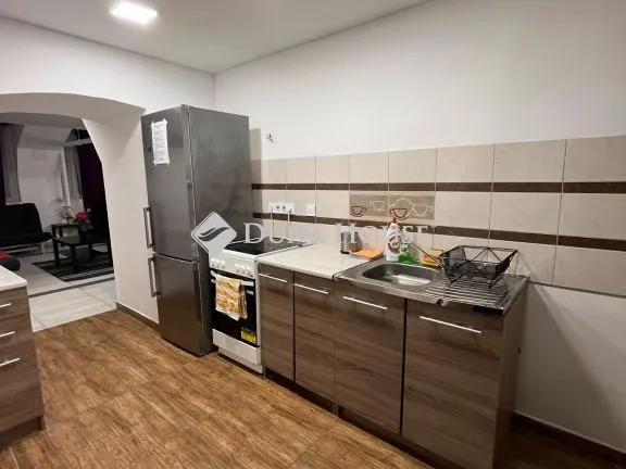 Kiadó lakás Budapest VI. kerület, Lovag utca 154 nm