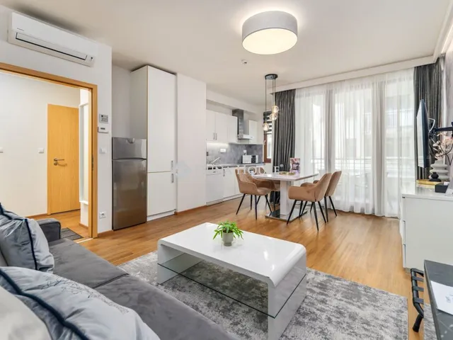 Eladó lakás Budapest VI. kerület, Paulay Ede utca 48 nm