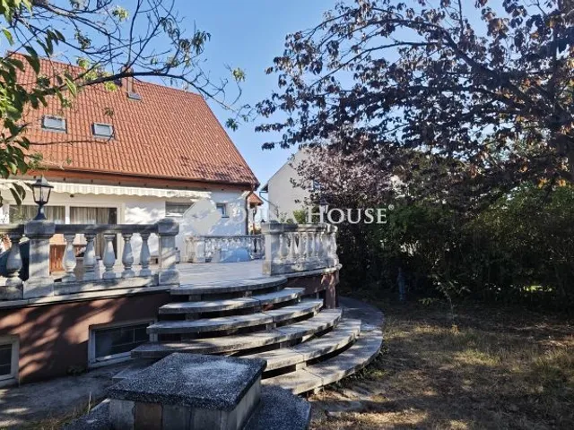 Eladó ház Szentendre 201 nm
