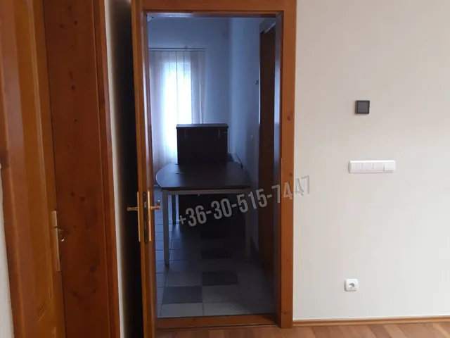 Kiadó kereskedelmi és ipari ingatlan Budaörs 19 nm