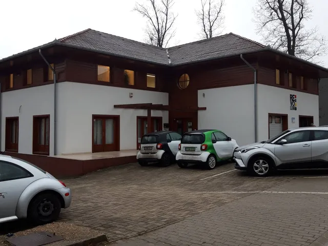 Kiadó kereskedelmi és ipari ingatlan Budaörs 19 nm