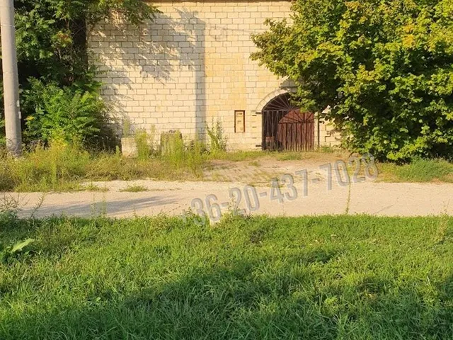 Eladó mezőgazdasági ingatlan Perbál 216 nm