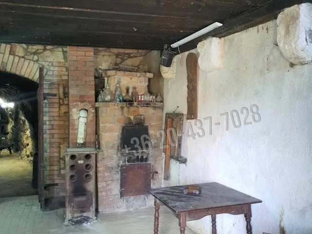 Eladó mezőgazdasági ingatlan Perbál, Hunyadi utca 216 nm