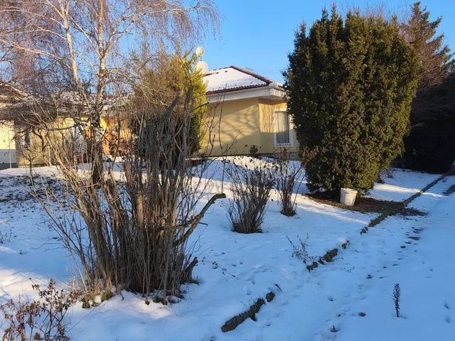 Eladó ház Tök 287 nm