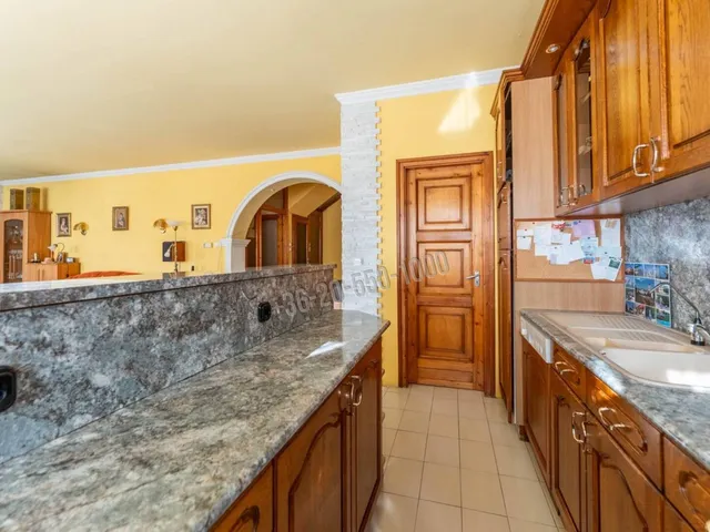 Eladó ház Halásztelek 180 nm