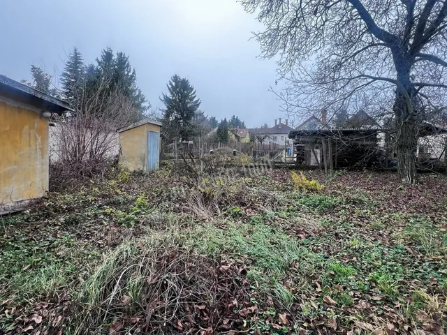 Eladó telek Budaörs 1562 nm