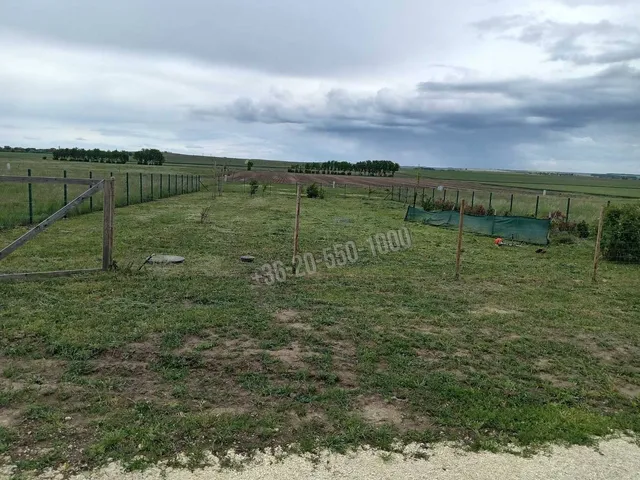 Eladó telek Balatonszabadi 790 nm